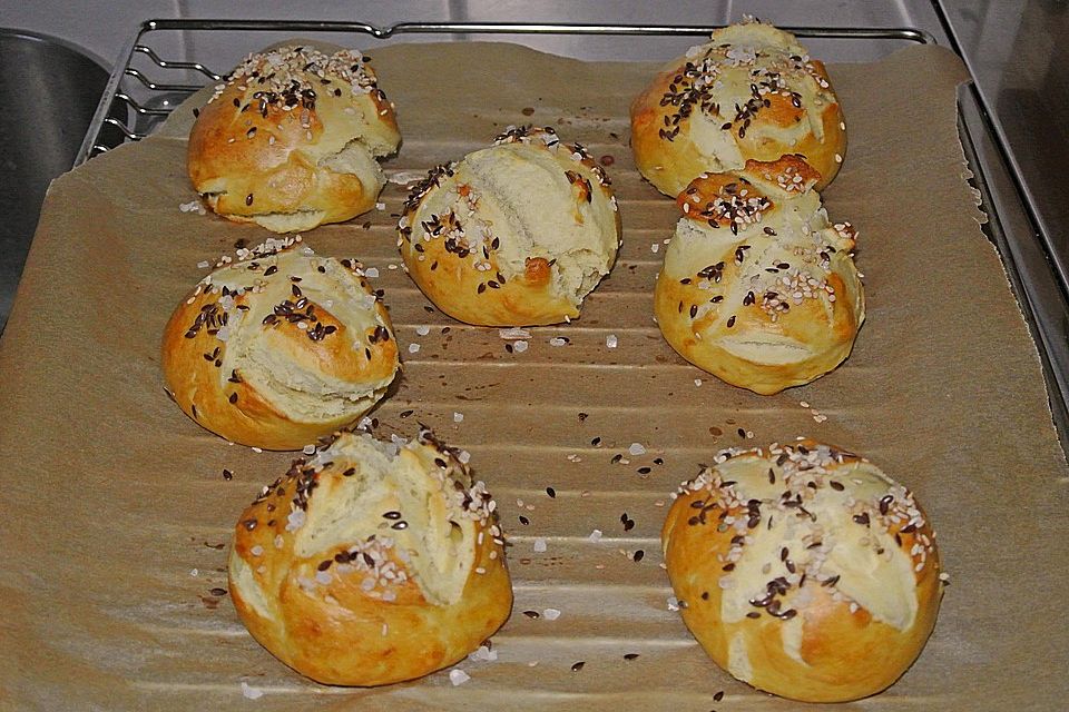 Laugenbrötchen