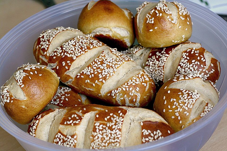 Laugenbrötchen