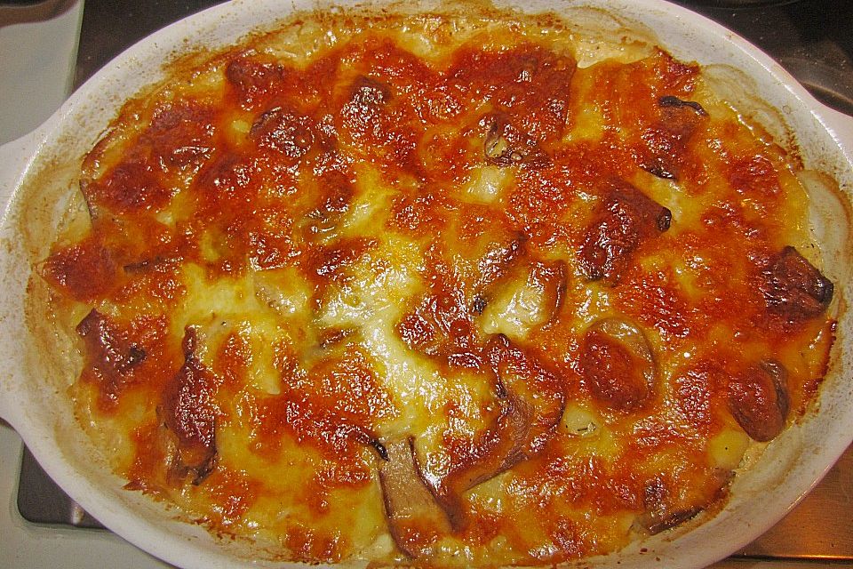 Kartoffelgratin mit Steinpilzsahne