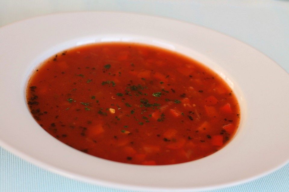 Einfache Paprika-Tomatensuppe