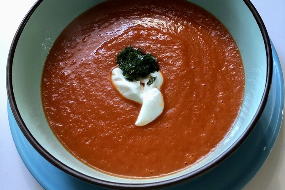 Einfache Paprika-Tomatensuppe