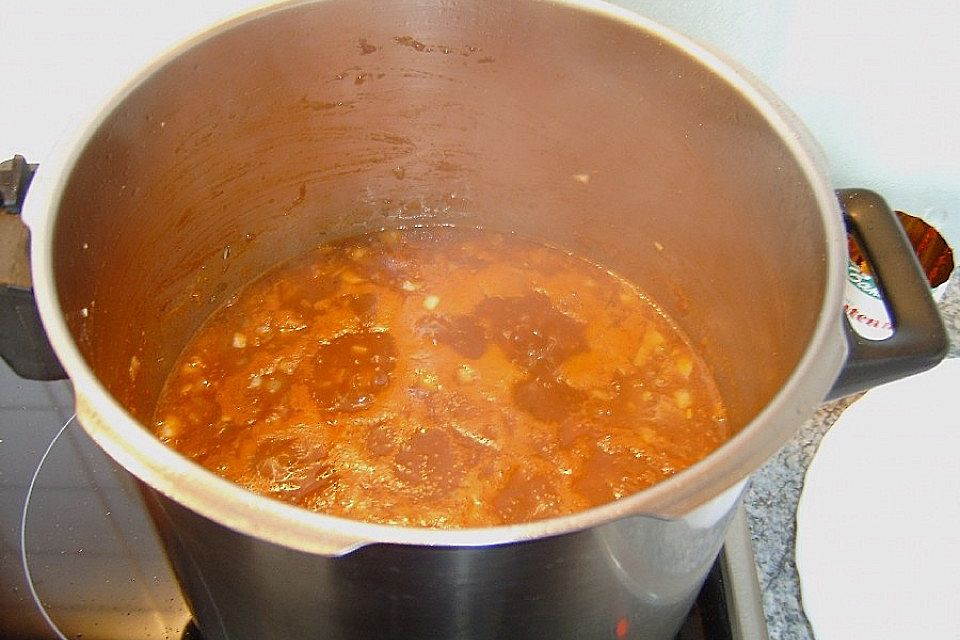 Gulasch im Schnellkochtopf