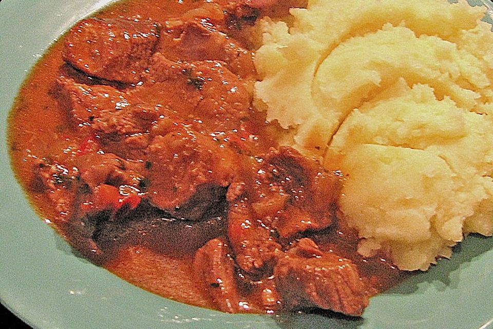 Gulasch im Schnellkochtopf