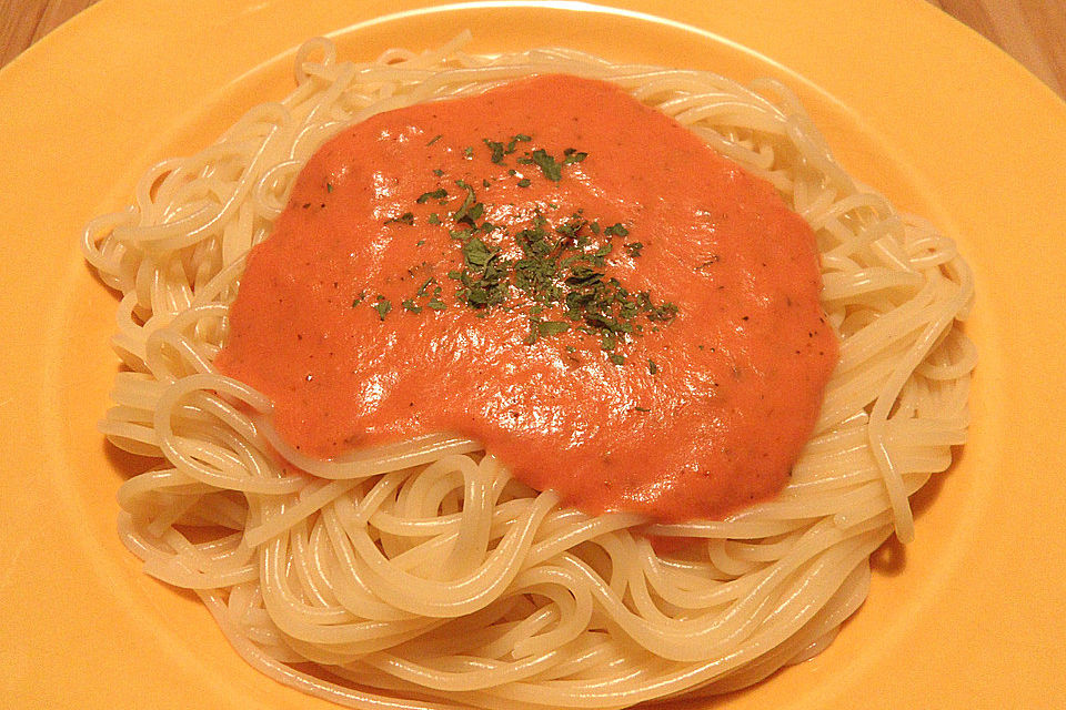 Spaghetti mit italienischer Tomatensauce