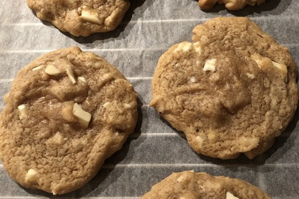 White Chocolate Macadamia Cookies