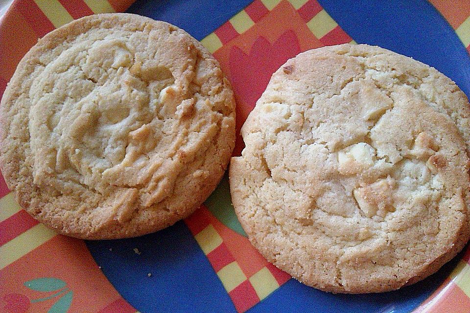 White Chocolate Macadamia Cookies