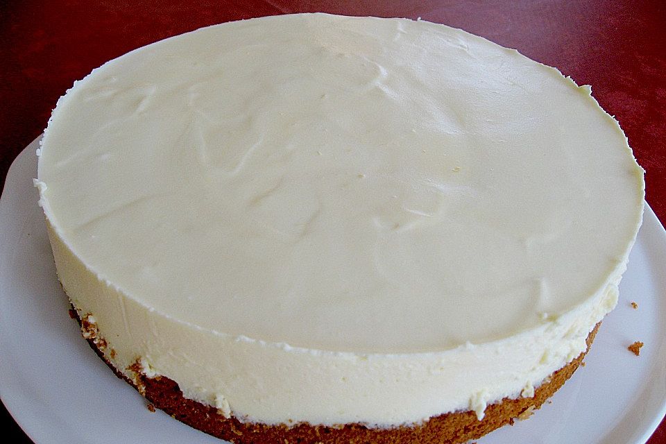 Pflaumen-Eierlikörsahne-Torte