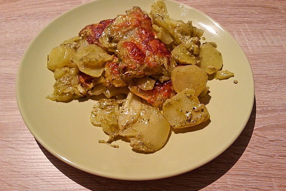 Kartoffelauflauf mit Pesto - superlecker !