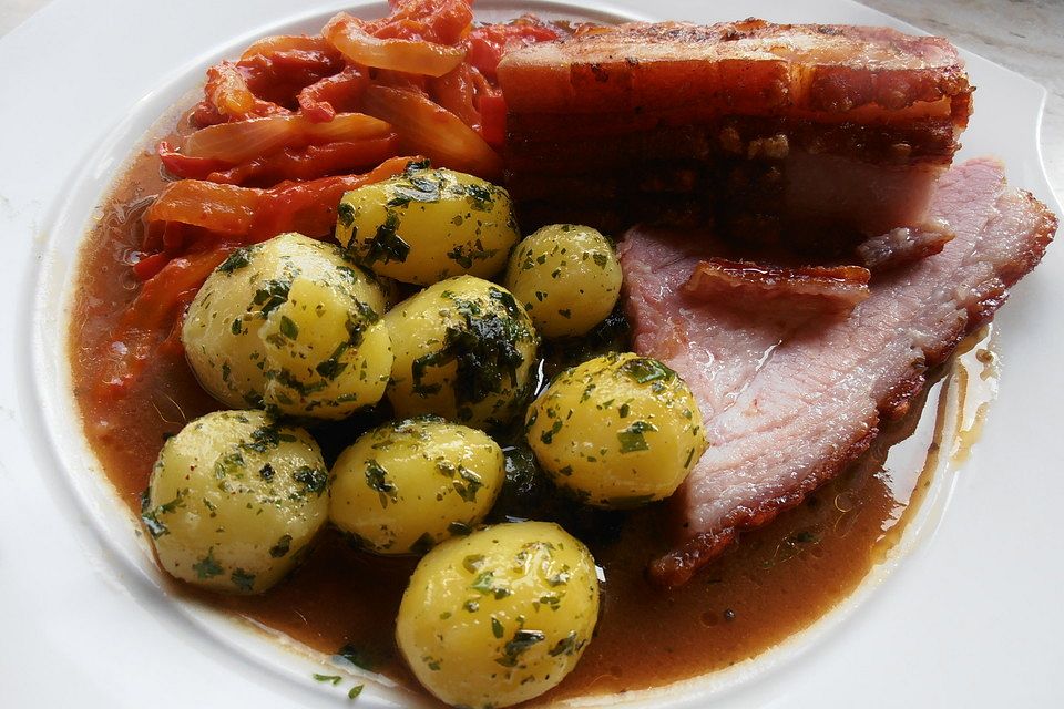 Saftiger Schweinebraten