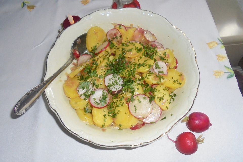 Sommerlich - leichter Kartoffelsalat