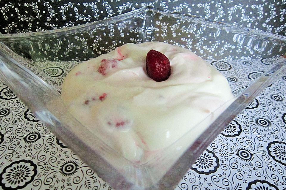 Beeren - Quark - Creme