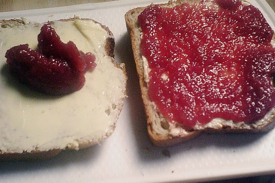 Kornelkirschen - Marmelade mit Birnen