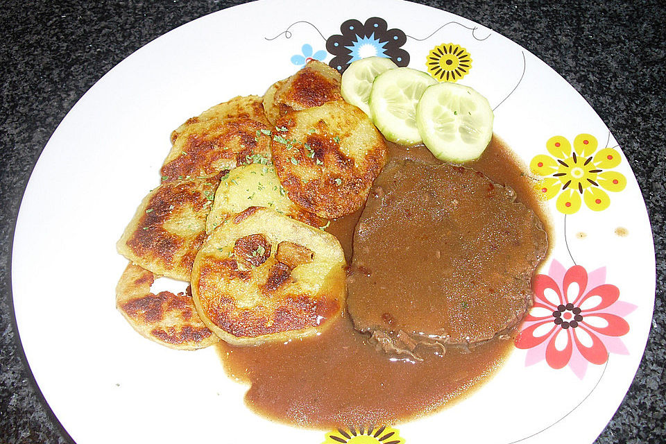 Kartoffelknödel geröstet mit 'Zugabe'