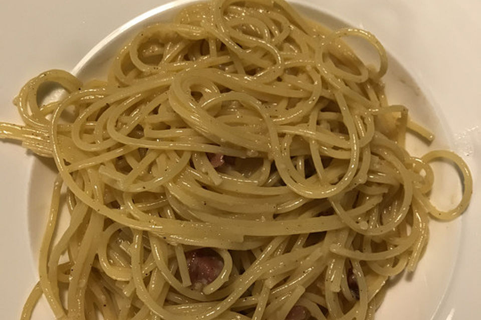 Spaghetti mit Carbonarasauce