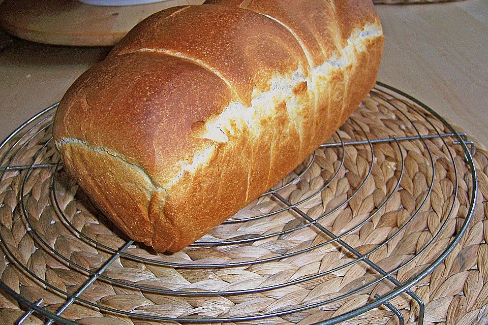 Weizentoastbrot mit Sauerteig