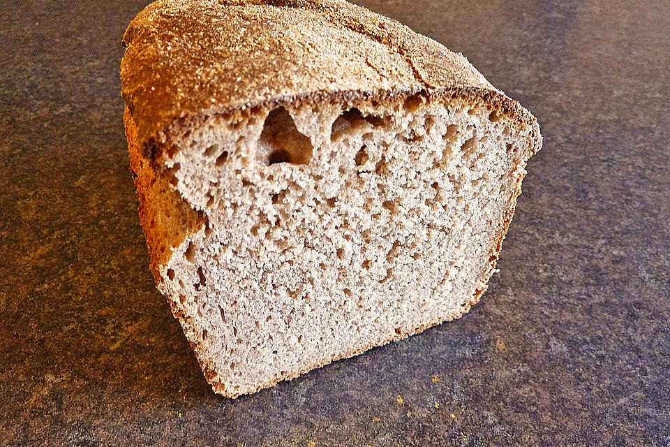 Weizentoastbrot mit Sauerteig