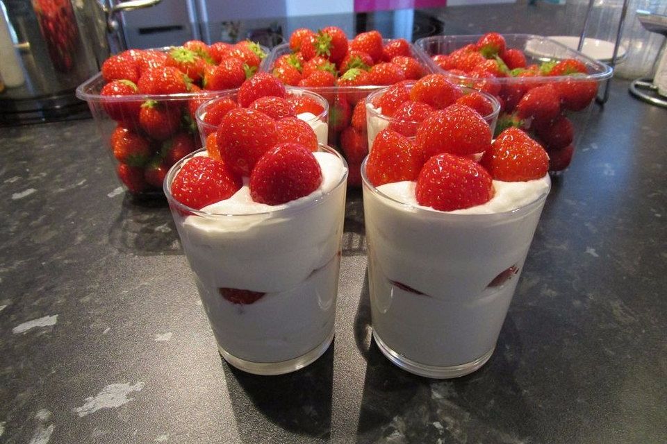 Mascarpone - Dessert mit Erdbeeren