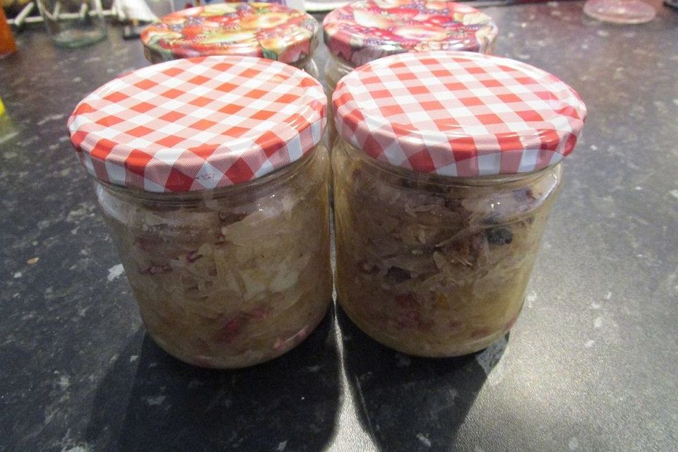 Sauerkraut auf Vorrat gekocht