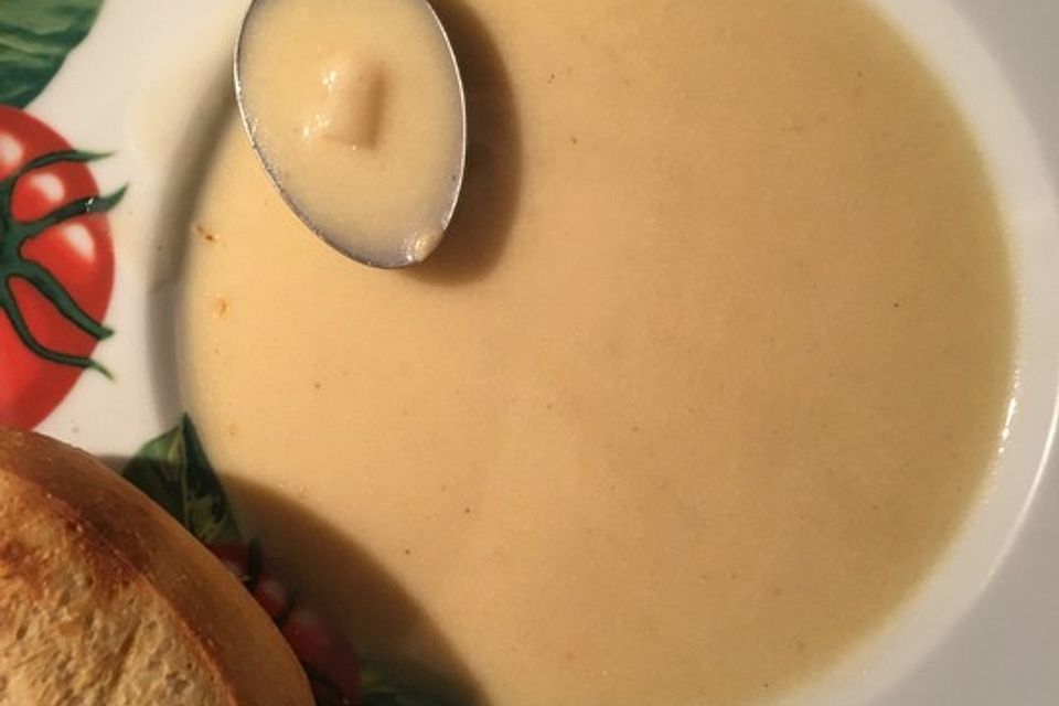 Spargelcremesuppe