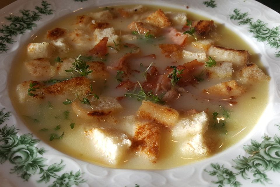 Spargelcremesuppe