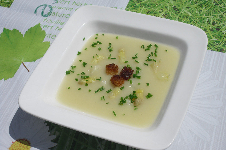 Spargelcremesuppe