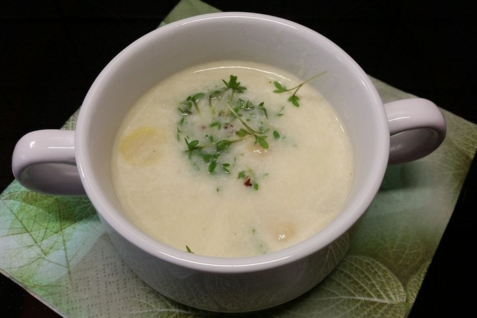 Spargelcremesuppe