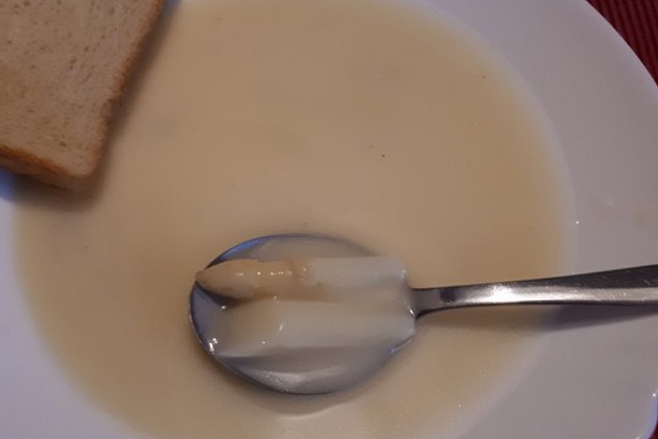 Spargelcremesuppe