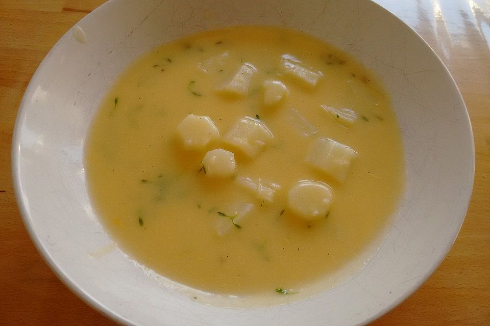 Spargelcremesuppe