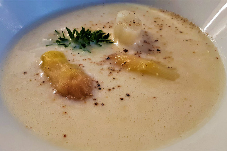 Spargelcremesuppe