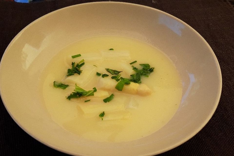 Spargelcremesuppe