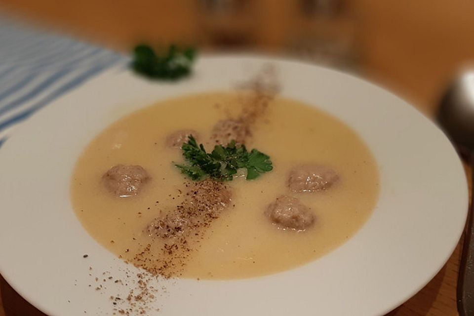 Spargelcremesuppe