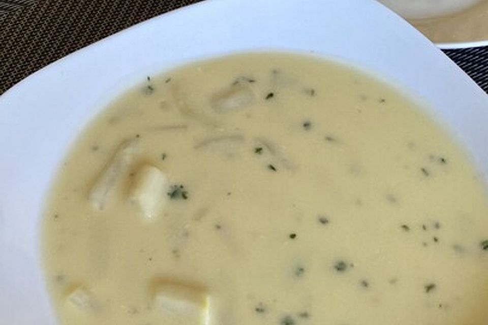 Spargelcremesuppe