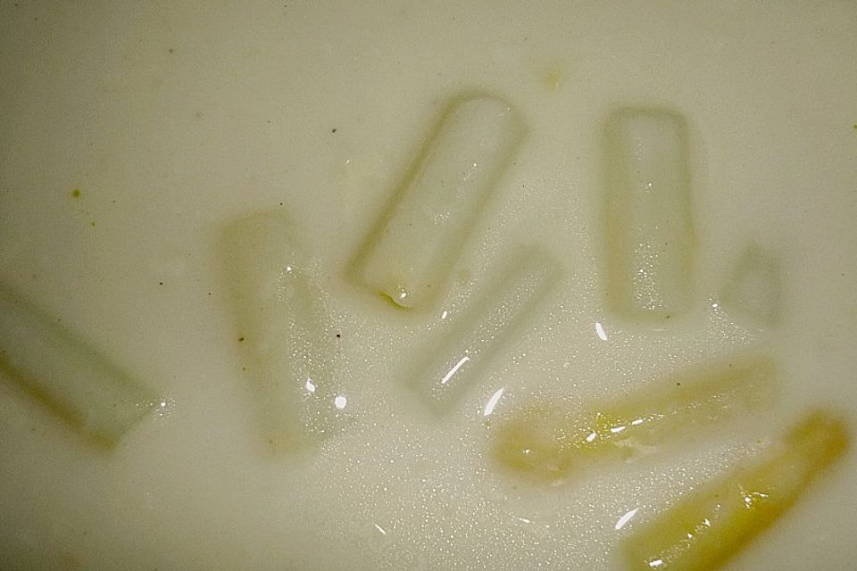 Spargelcremesuppe