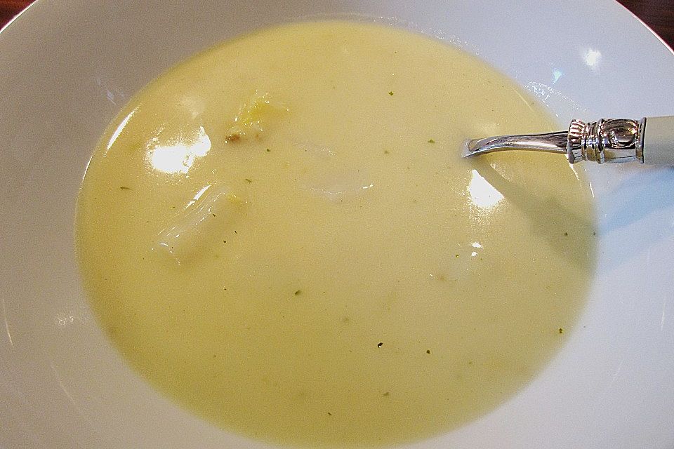 Spargelcremesuppe