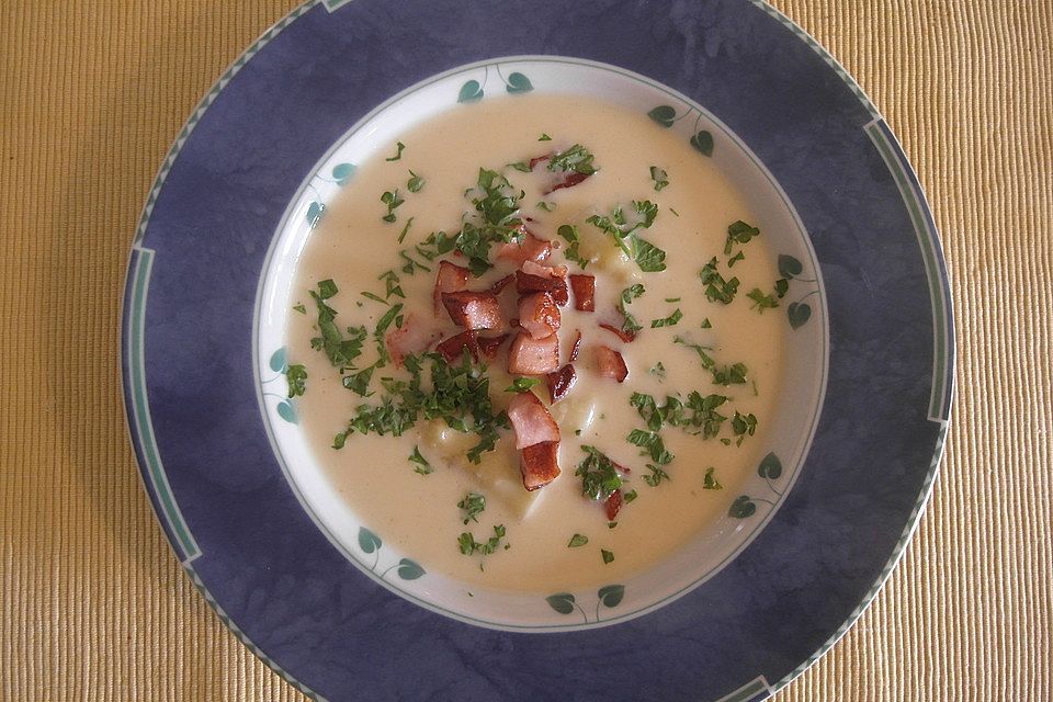 Spargelcremesuppe