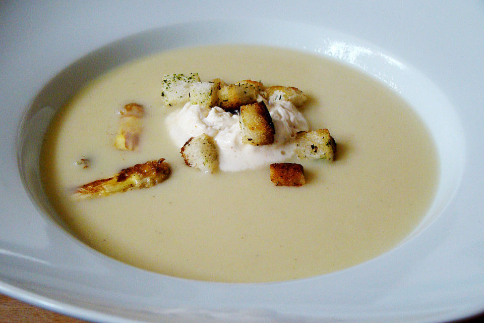 Spargelcremesuppe