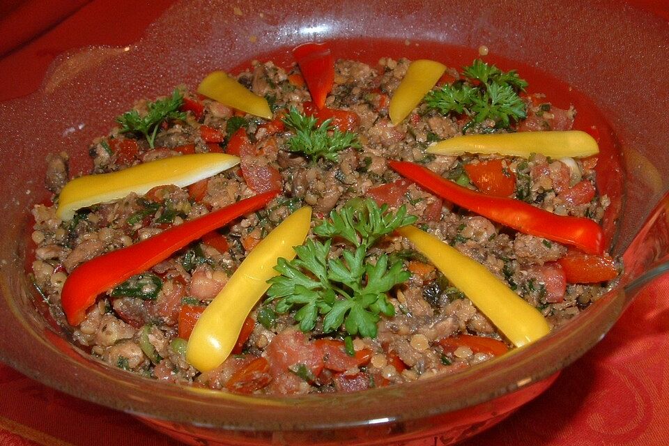 Roter Linsensalat mit Champignons