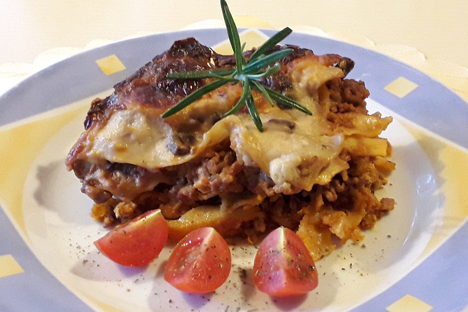 Lasagne mit getrockneten Steinpilzen