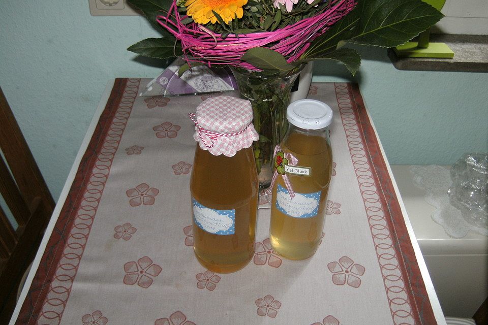 Holunderblütensirup