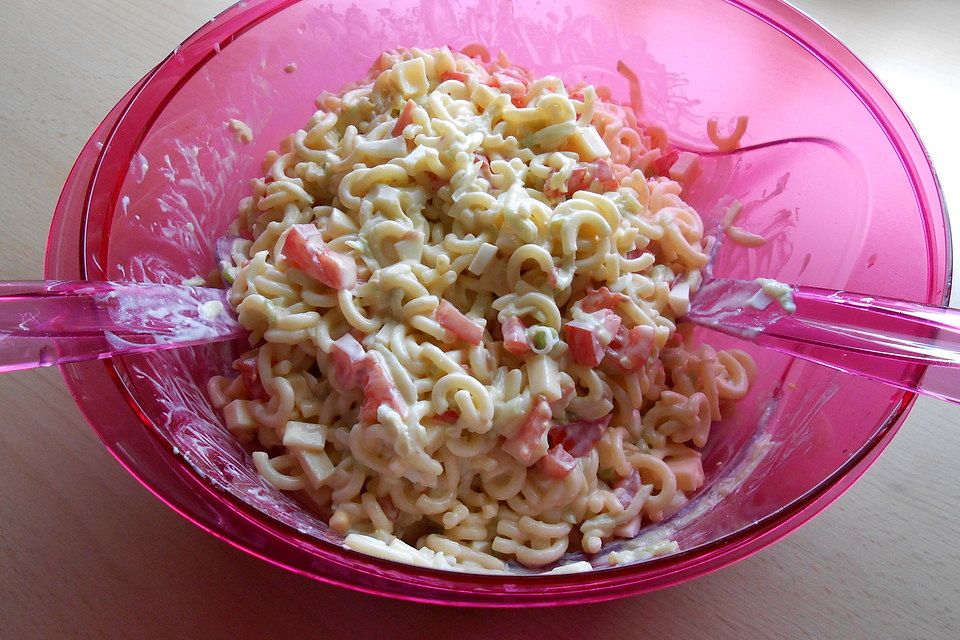 Frischer Nudelsalat