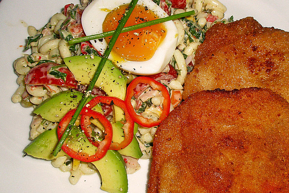 Frischer Nudelsalat