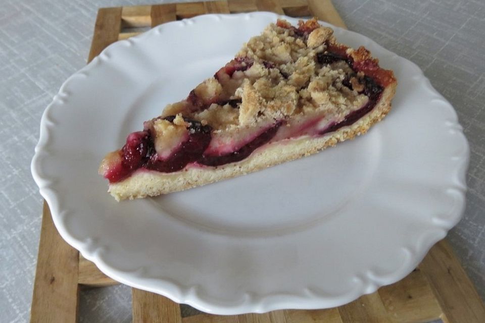 Zwetschgenkuchen mit Streuseln