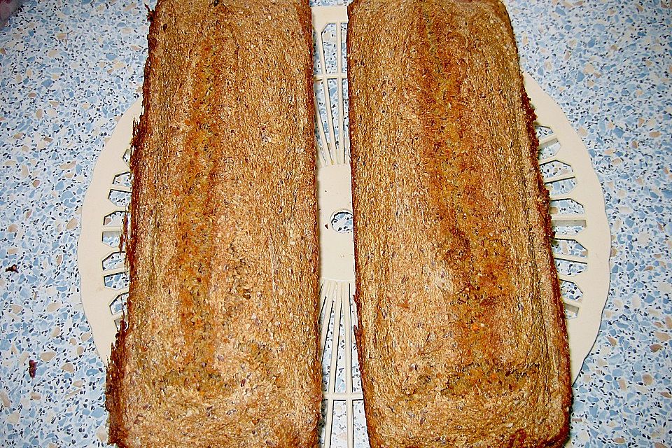 Apfel-Karotten-Mehrkornbrot