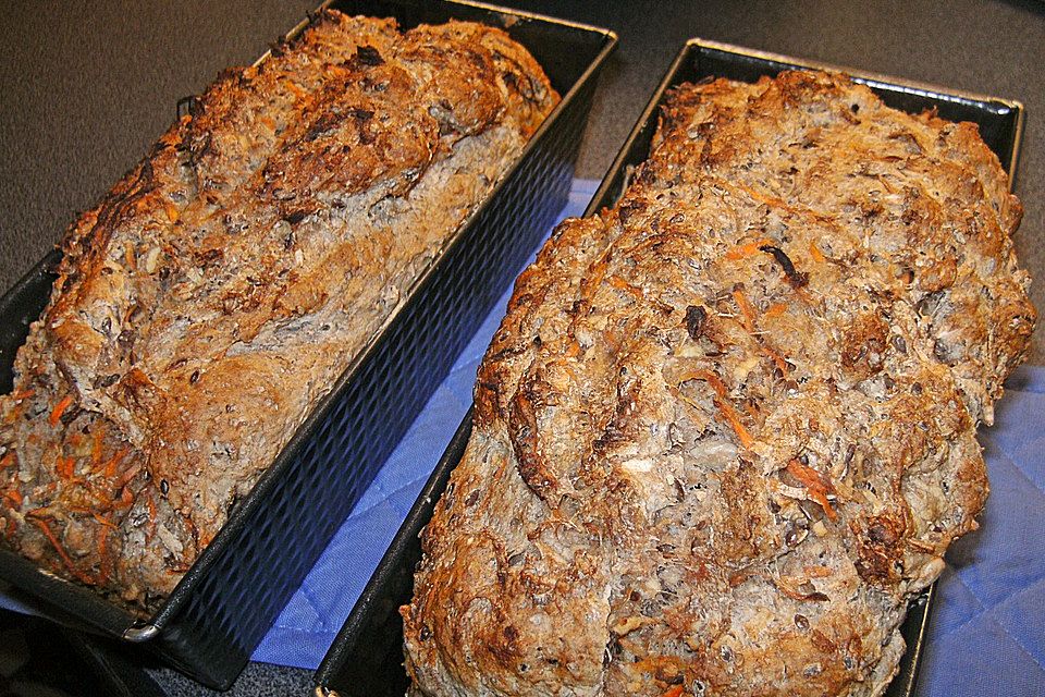 Apfel-Karotten-Mehrkornbrot