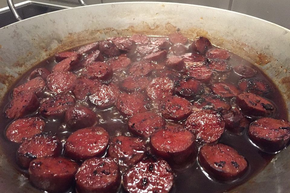 Chorizo al vino