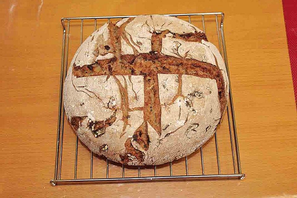 Eichkatzerls herzhaftes Zwiebelbrot