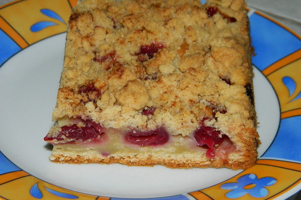 Kirschkuchen mit Zimtstreuseln