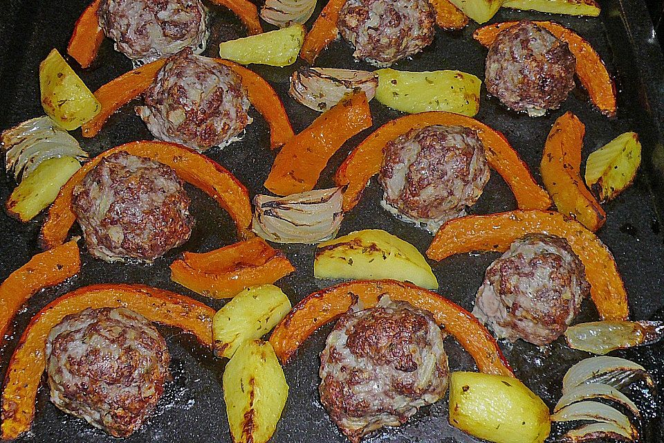 Kürbis mit Hackfleisch (Ofengericht)