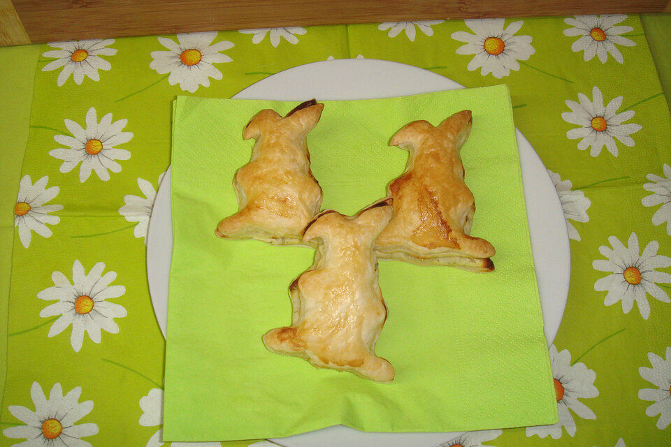 Osterhasen aus Blätterteig