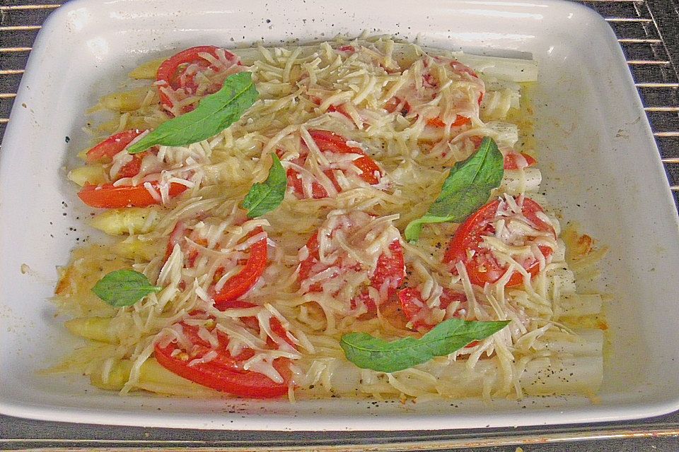 Spargel auf Parmesan